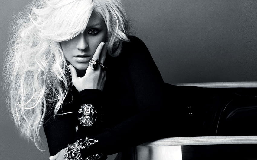 Christina Aguilera, entertainment, bionic, singer, beautiful, people, actresses, celebrity, music, songwriter, black and white HD wallpaper
