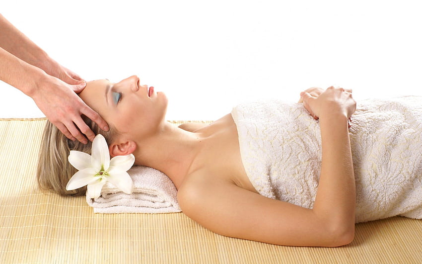 Козметична спа процедура, релаксираща, масаж, кърпа, цвете, спа, красота HD тапет