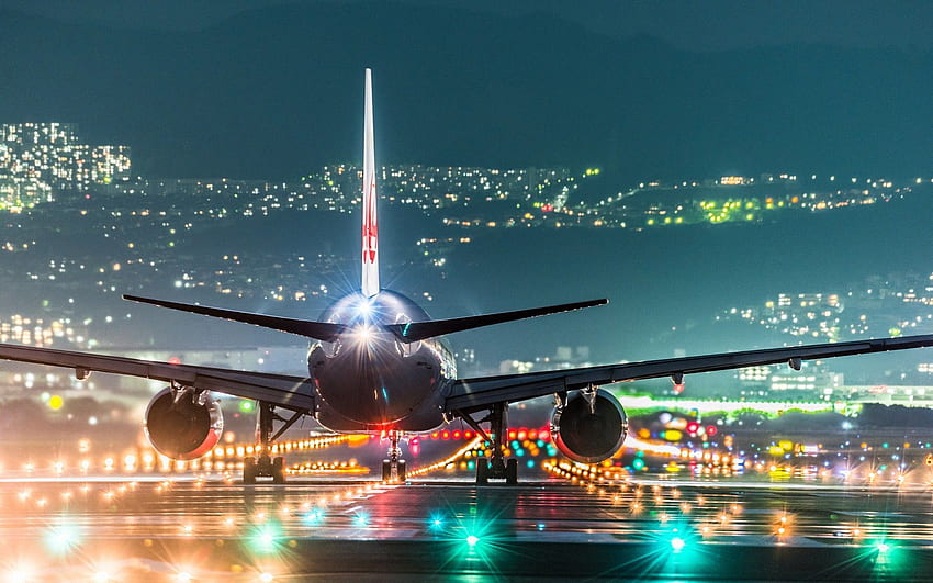 Allgemeine Landschaft Nacht Flugzeug beleuchtet Flughafen Hügel Landebahn Japan. Flugzeuggrafik, Flugzeuggrafik, Flugzeug HD-Hintergrundbild