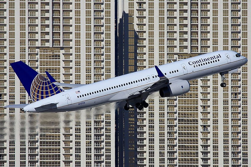 Boeing 757 Meninggalkan Las Vegas, las vegas, boeing, pesawat, boeing 757 Wallpaper HD