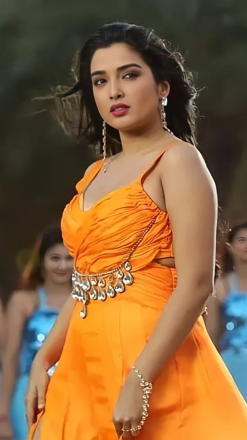 Amrapalli Dubey, actriz bhojpuri fondo de pantalla del teléfono