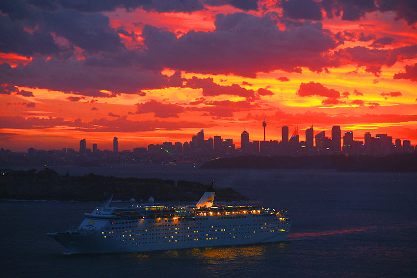 Feuer im Himmel, Boot, Stadt, Himmel, schön, Natur, erstaunlich, Sonnenuntergang HD-Hintergrundbild