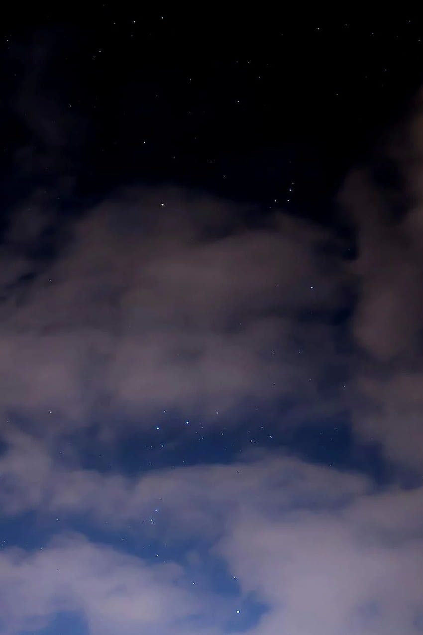 : nuvole sotto la notte stellata, cielo notturno nuvoloso, stelle, astrografia, cielo notturno con nuvole Sfondo del telefono HD