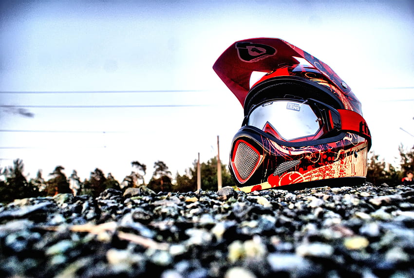 Red Mountain Bike Helmet - . Mountain bike helmets, Motocross, Bike helmet, Red Bicycle HD wallpaper