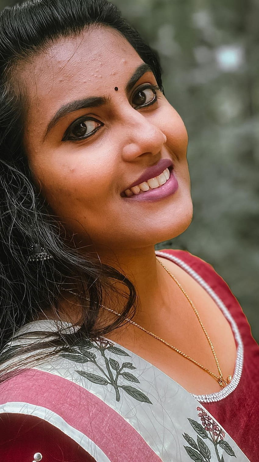 Shruti nair, mallu zia Sfondo del telefono HD