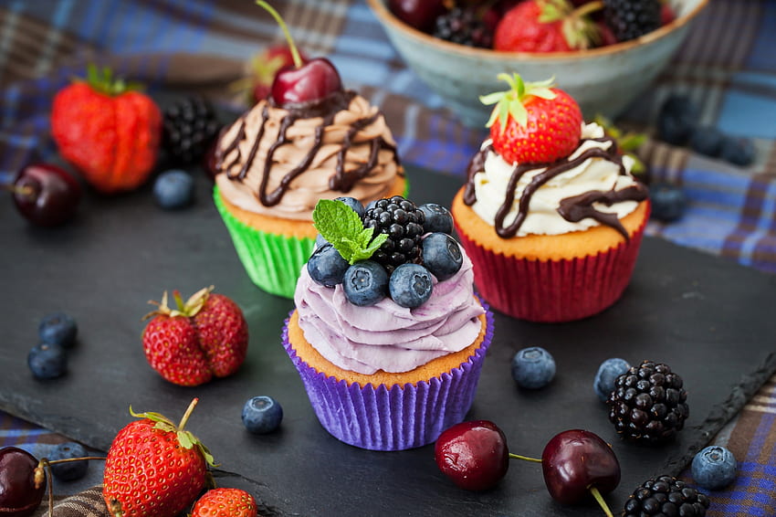 Cupcakes, sweet, dessert, fruit, cupcake, food HD wallpaper