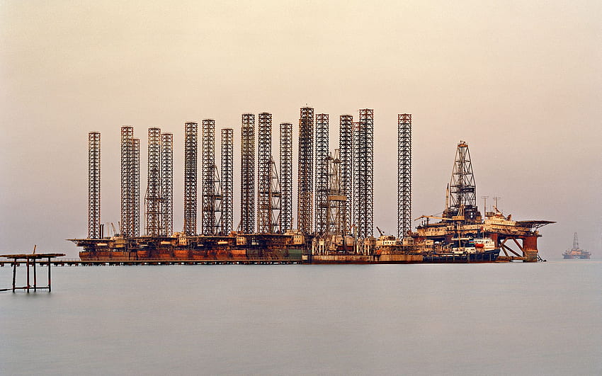Oil Platform refinery factory ocean . . 29129 HD wallpaper