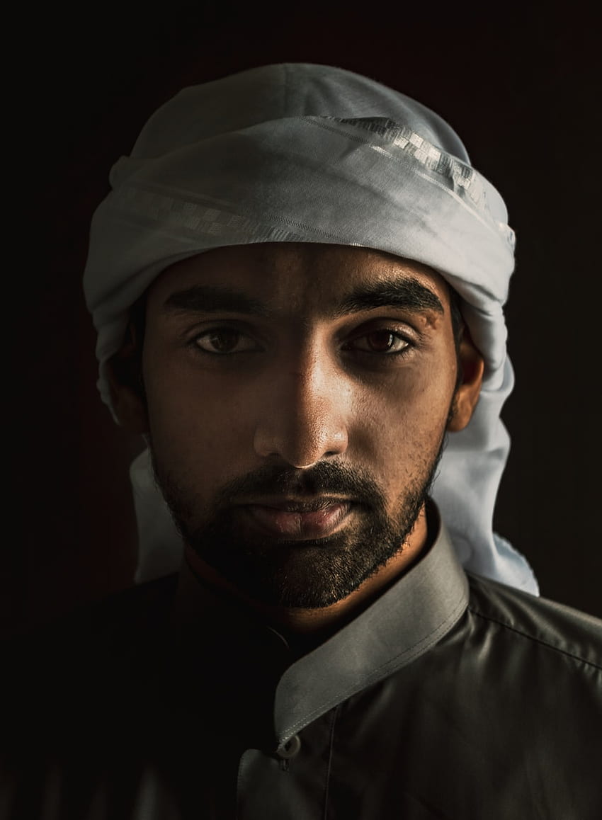 man in white turban and black suit – Face , Arab Man HD phone wallpaper