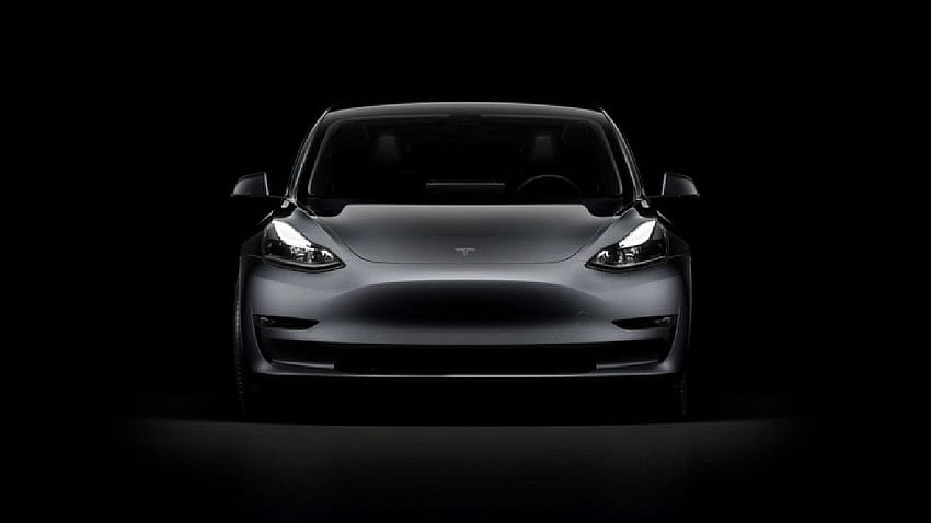 Tesla Car will react like this after seeing the emergency lights of vehicles at night, the company has updated the autopilot software. Tesla Autopilot software updated can respond to emergency vehicle lights, Tesla Light HD wallpaper