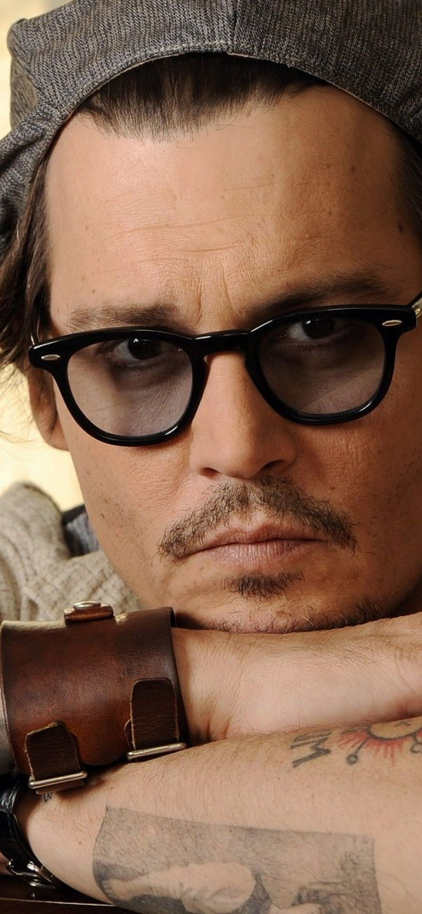 iPhone X Johnny Depp - Gözlük Takan Insanlar - HD phone wallpaper