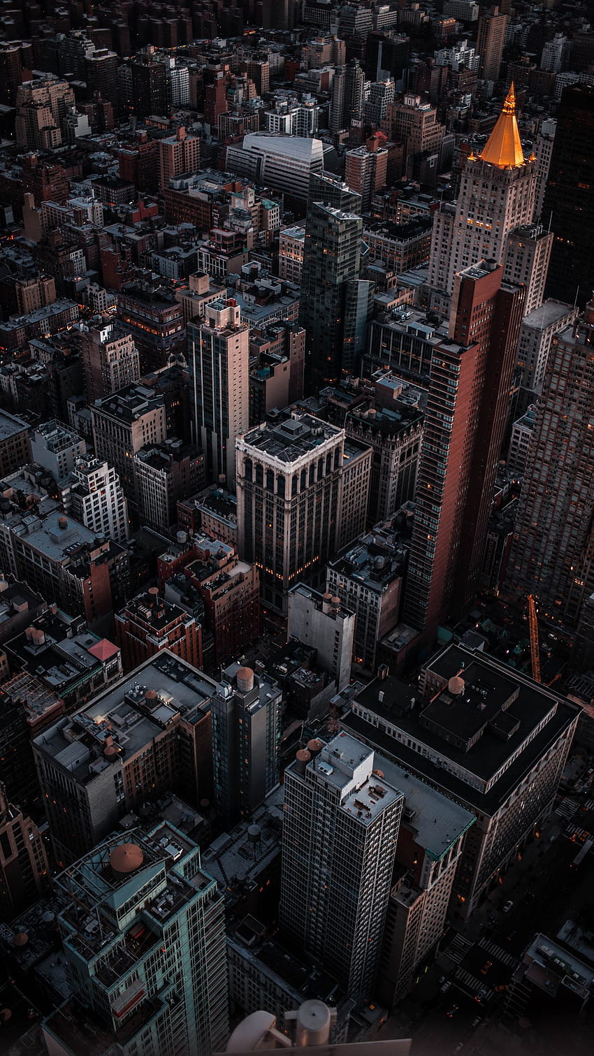 ciudad de noche, vista aérea, rascacielos, arquitectura, edificios iphone 8+/7+/6s+/para de paralaje, ciudad gris fondo de pantalla del teléfono