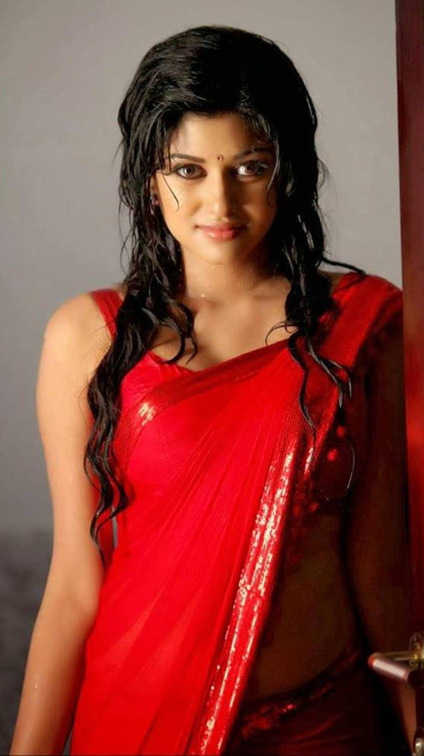 Oviya Helen, attrice mallu, rovente, amante dei sari Sfondo del telefono HD