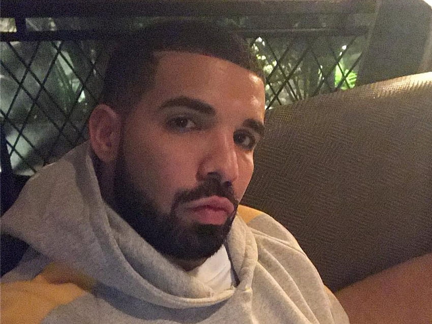 Drake se envolve com Beyoncé e Charlie Brown para novas músicas, Rapper Toronto Drake Cartoon papel de parede HD