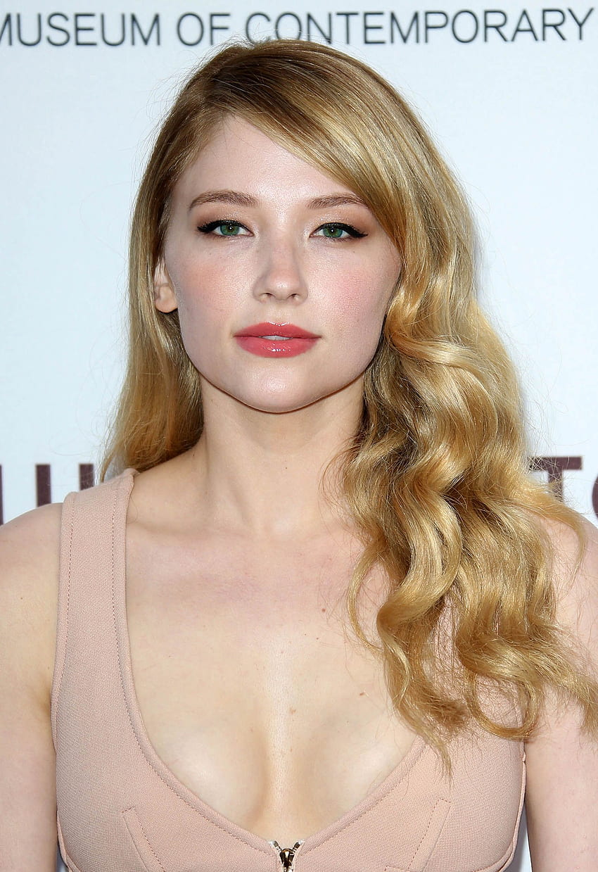 Haley Bennett Sizzling And Cool New HD phone wallpaper