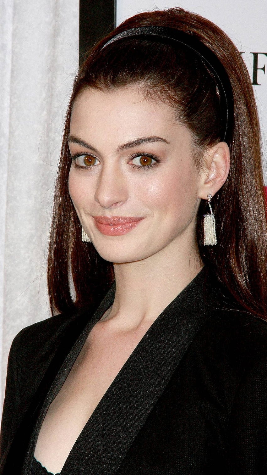 Anne Hathaway, Anne Hathaway Beautiful Actress HD phone wallpaper