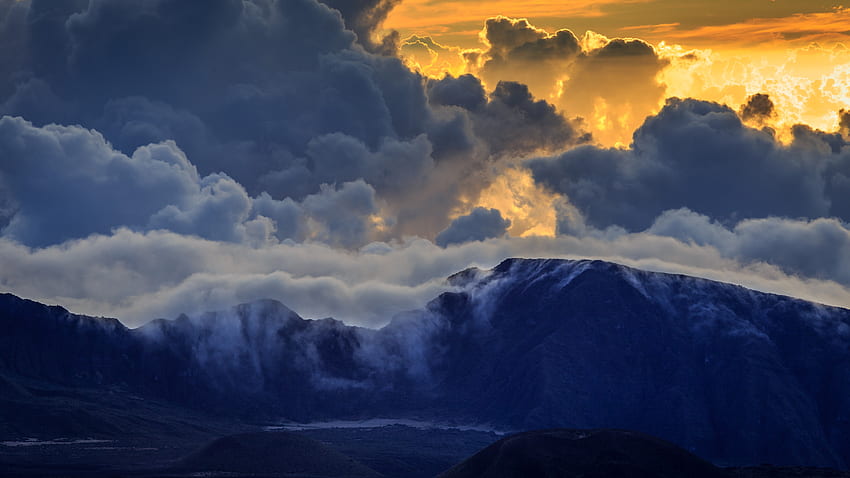 Haleakala, , , Maui, mountain, volcano, island, hawaii, clouds, sky, sunset, sunrise, amazing, blue, Nature HD wallpaper