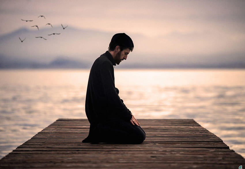 Modlitwa muzułmańska, modlący się mężczyzna Tapeta HD