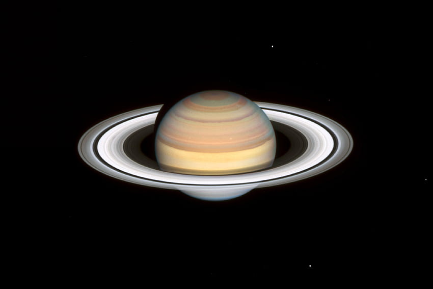 ハッブル衛星から撮影した土星、リング、宇宙、土星、惑星 高画質の壁紙