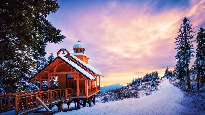 ブルガリア山脈のチャペル、冬、木製、雪、フェンス、風景、木々、道、教会 高画質の壁紙