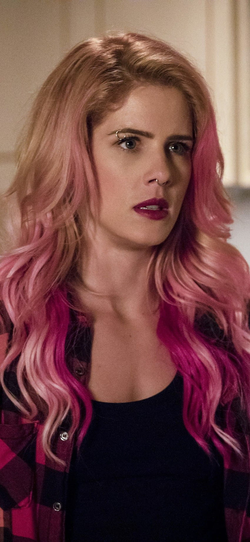 Felicity Smoak In Arrow 7. Sezon iPhone XS MAX HD telefon duvar kağıdı
