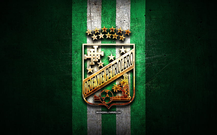 Oriente Petrolero FC, altın logo, Bolivya Primera Division, yeşil metal arka plan, futbol, ​​Venezuela Futbol Kulübü, Oriente Petrolero logo, Venezüella Primera Division, CD Oriente Petrolero HD duvar kağıdı