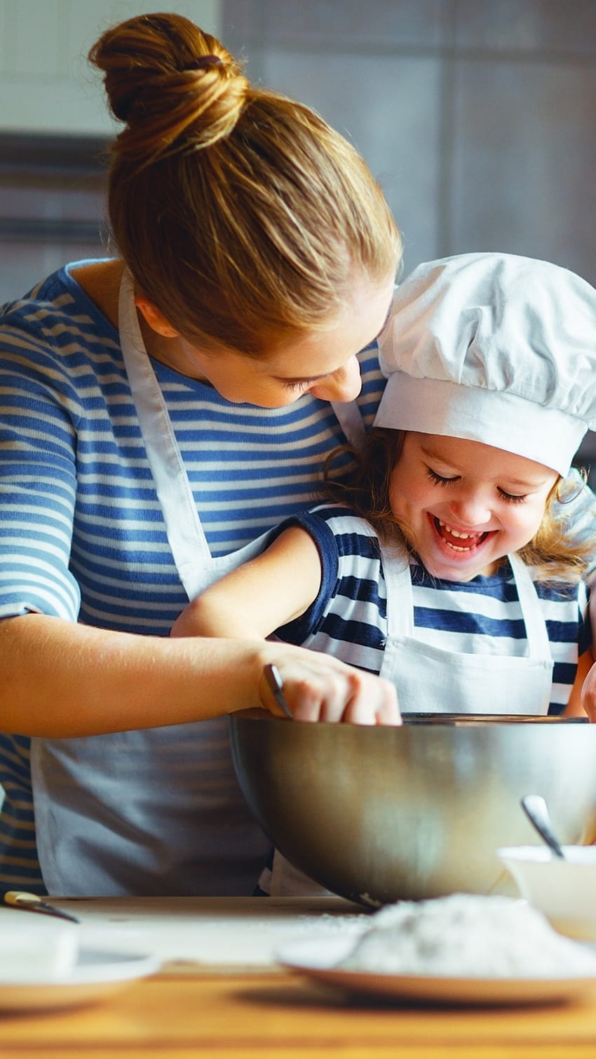 Mom And Baby, Cooking, fun HD phone wallpaper | Pxfuel