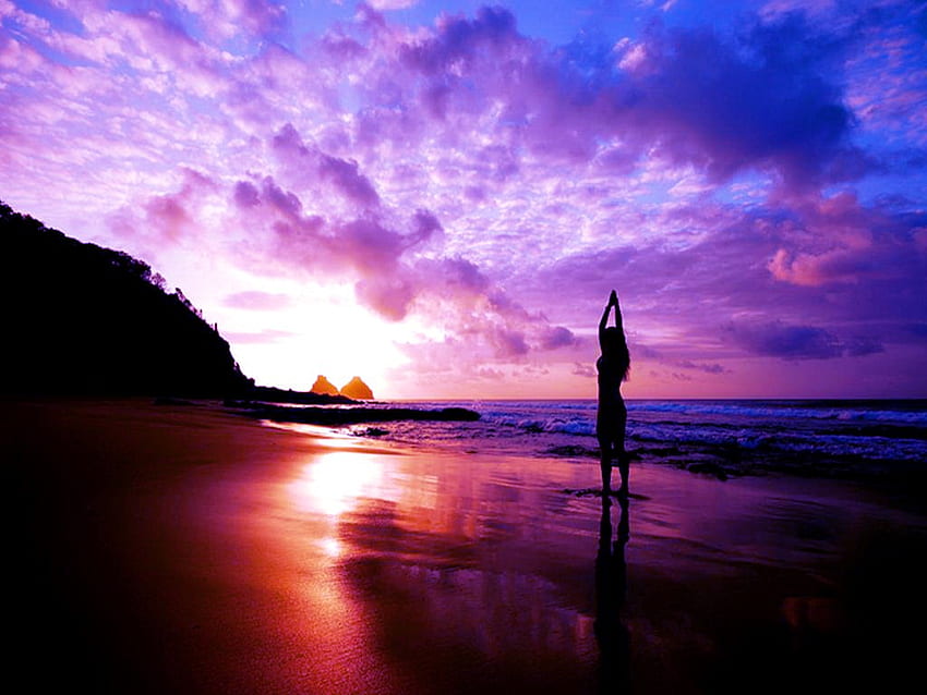 Kesendirian saat matahari terbenam, biru, merah muda, pasir, langit, gadis, air, matahari terbenam, pantai Wallpaper HD