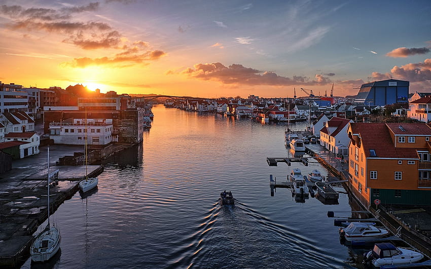 Haugesund, malam, matahari terbenam, langit yang indah, kota norwegia, kaki langit Haugesund, Norwegia dengan resolusi . Kualitas tinggi Wallpaper HD