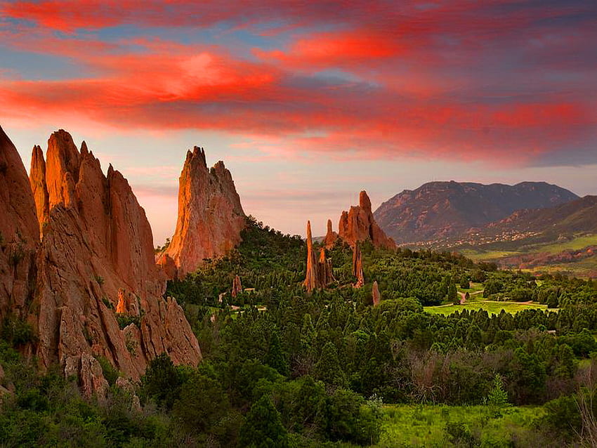 Early summer morning, morning, rocks, mountain, early, summer, red, clouds, nature, sky HD wallpaper