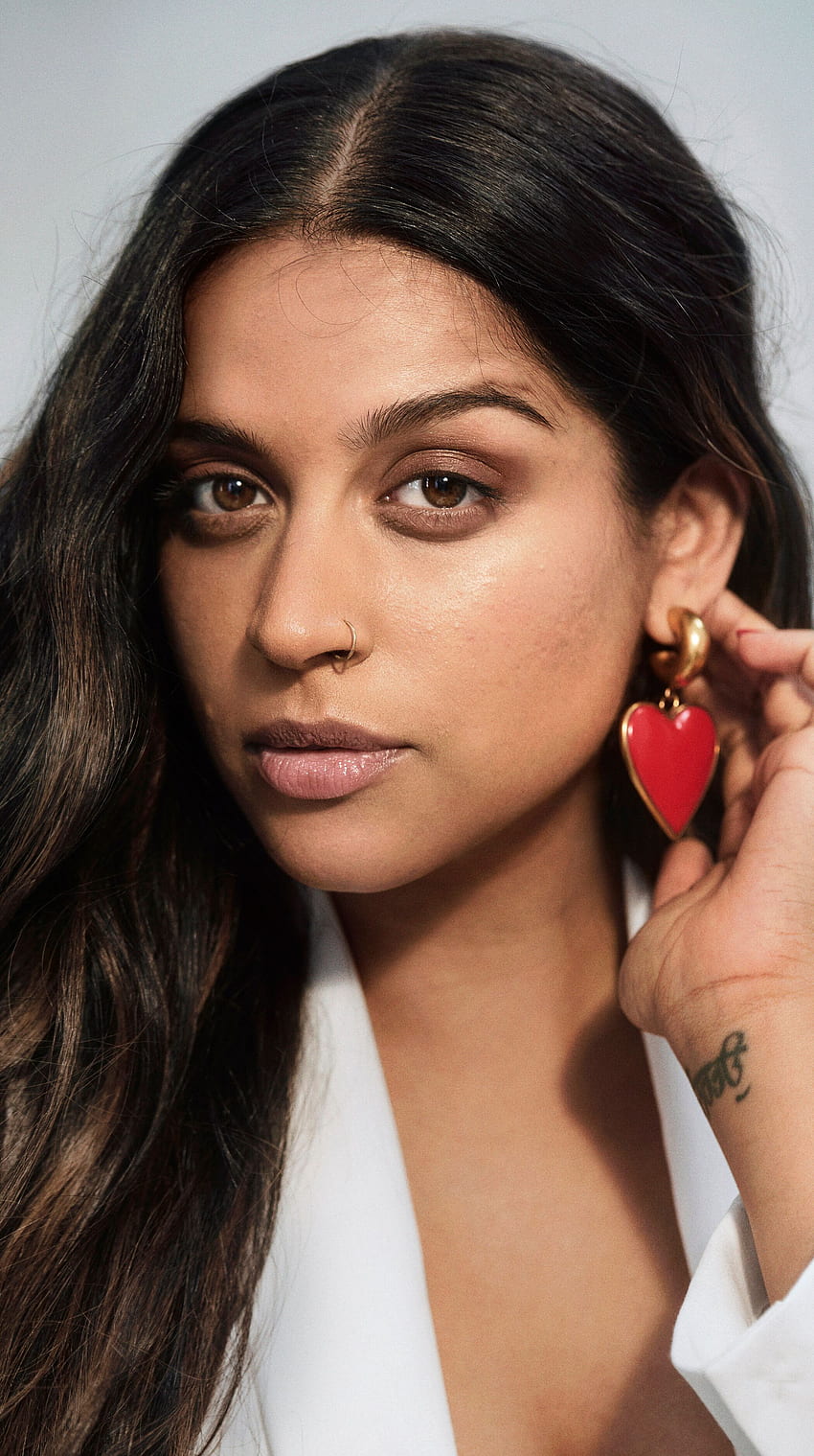 Lilly Singh, hollywood actress, comedian HD phone wallpaper