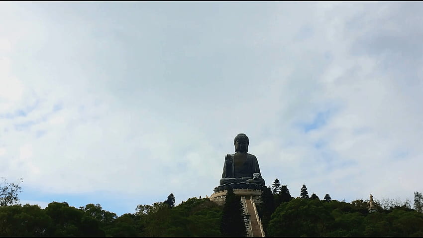 The big Buddha (Tian Tan Buddha) in Lantau Island, in Hong Kong HD wallpaper