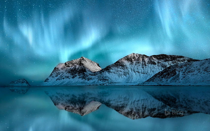 Aurora borealis di atas Lofoten, Norwegia - Bing Wallpaper HD
