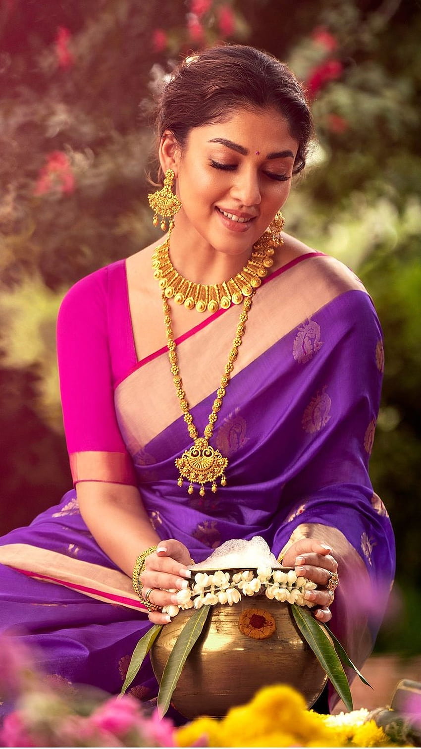 Nayantara นักแสดงหญิงชาวทมิฬ saree beauty วอลล์เปเปอร์โทรศัพท์ HD