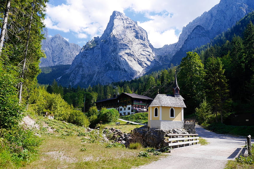 Haus auf Berggebiet, Haus, Bäume, Natur, Wald, Dorf, Berg HD-Hintergrundbild