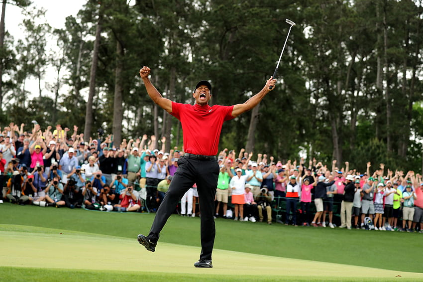 Tiger Woods wins his fifth Masters title in his first major victory since 2008 HD wallpaper
