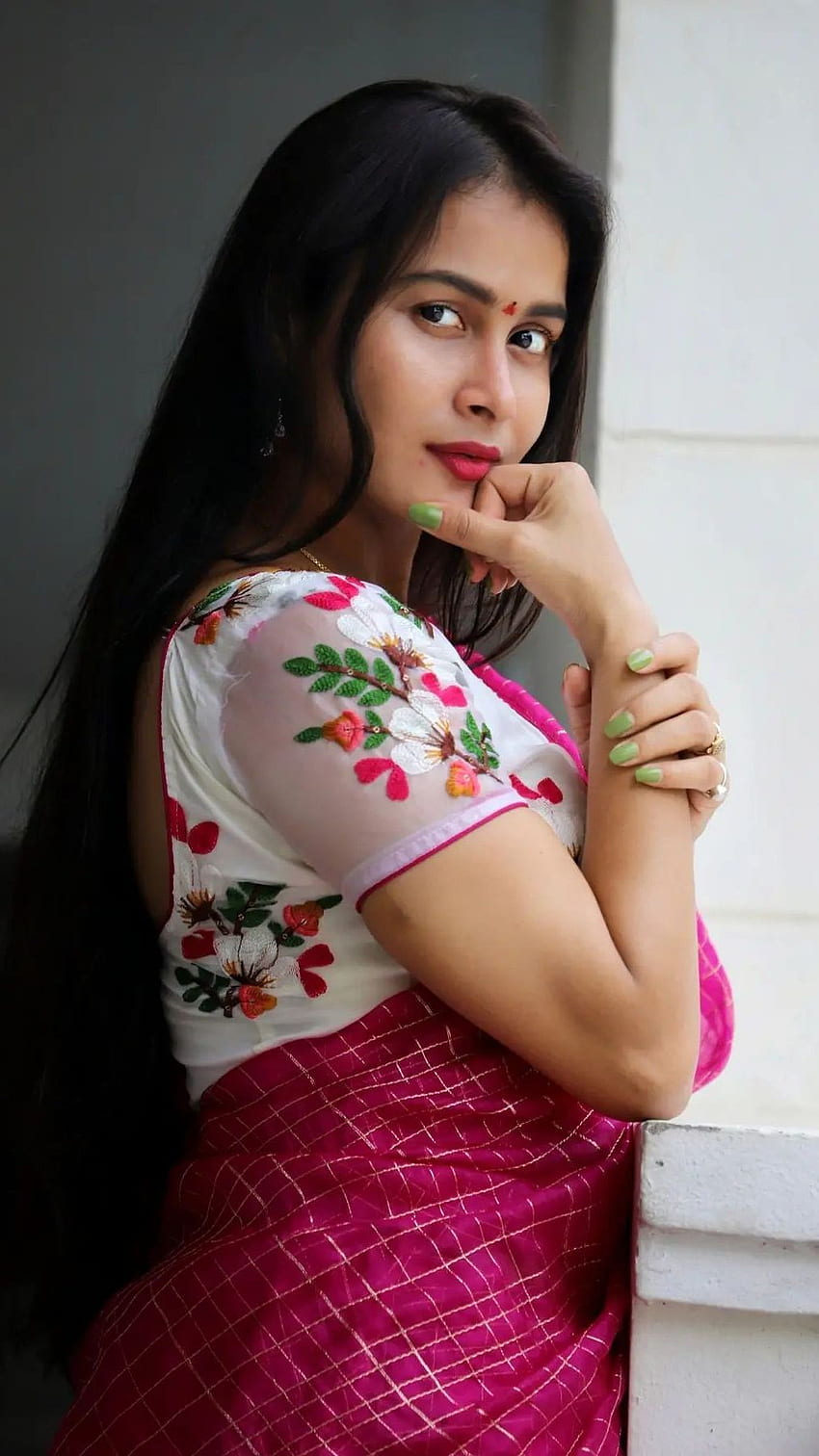 Kanchan bamne, telugu actress, model, saree beauty HD phone wallpaper