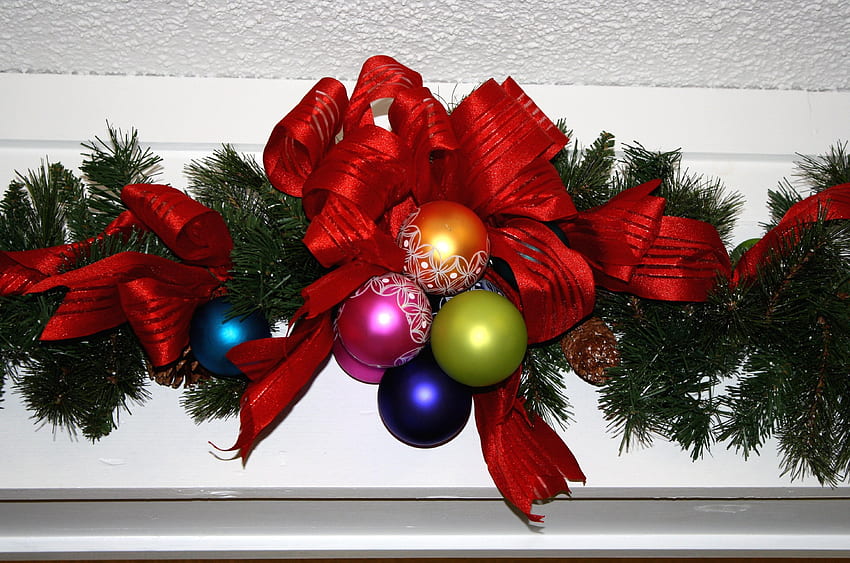 Días festivos, Año Nuevo, Navidad, Agujas, Lazo, Decoraciones navideñas, Juguetes para árboles de Navidad, Decoración fondo de pantalla
