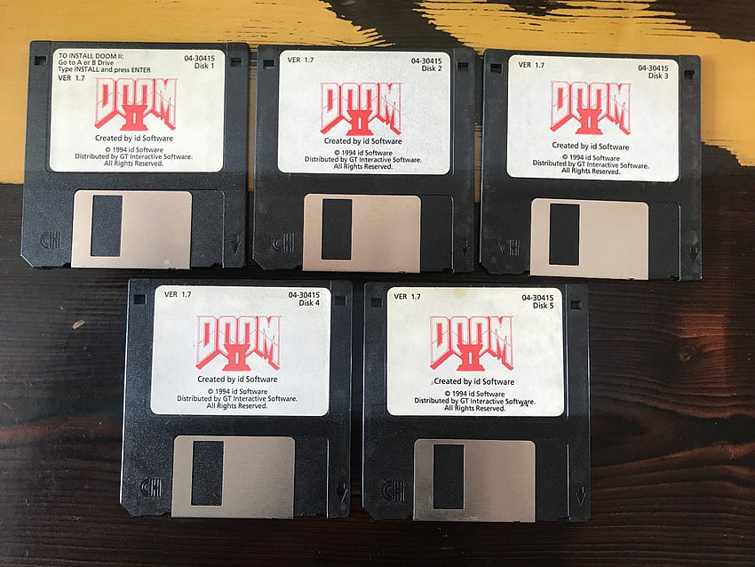 John Romero's original Doom 2 floppy disks sell for more than $3000 (Updated) HD wallpaper