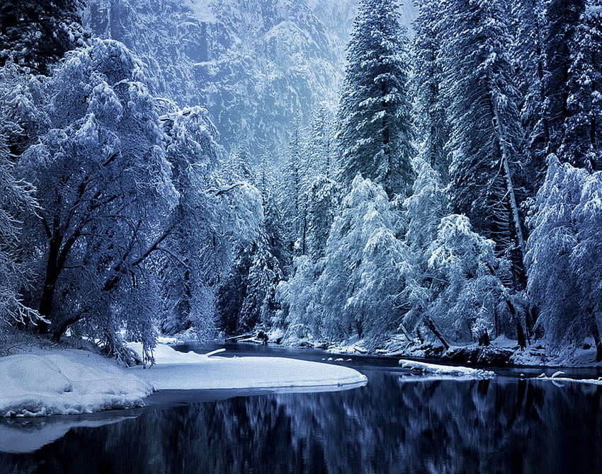 ฤดูหนาว: เวทย์มนตร์สะท้อนฤดูหนาว ต้นไม้ ทะเลสาบ หิมะสีฟ้า หิมะบริสุทธิ์ วอลล์เปเปอร์ HD