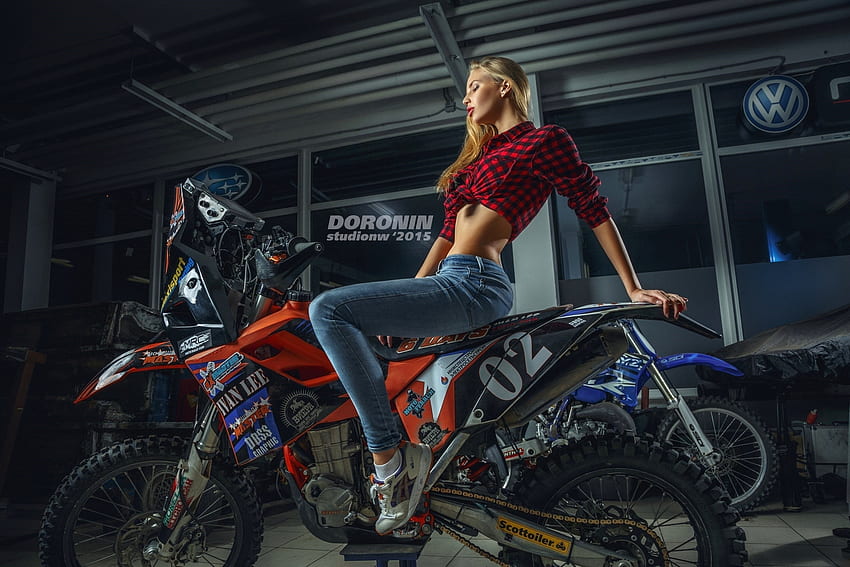 Schönheit, Blau, Model, Rot, Motorrad, Denis Doronin, Mädchen, Frau, Jeans HD-Hintergrundbild