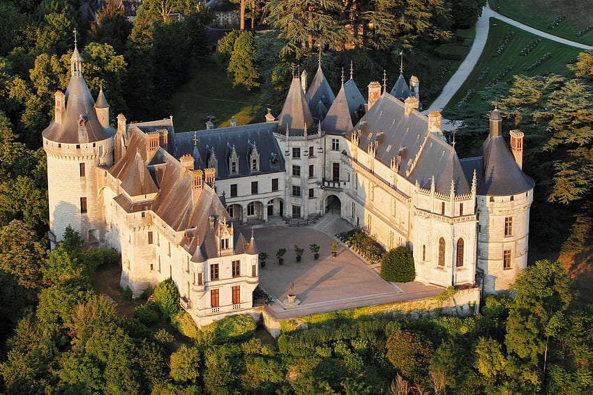nature, Landscape, Architecture, Castle, Ancient, Tower, Trees, Loire, France, Forest, Grass, Sunlight, Birds Eye View / and Mobile Background, French Architecture HD wallpaper