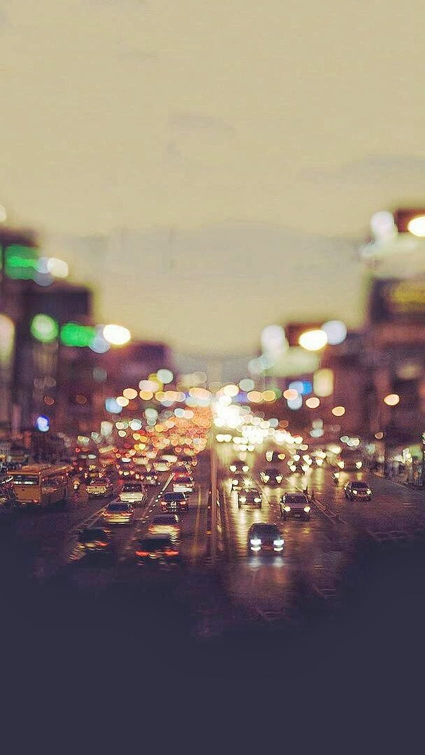City Traffic Evening Tilt Shift IPhone 6 . IPhone , IPad One Stop Downl. Tilt Shift, Android , IPhone 6, The Night Shift HD phone wallpaper