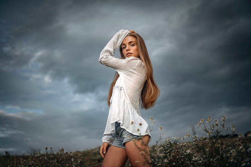 Stormy Cowgirls Ranch Blondes Field Storm Hd Wallpaper Pxfuel 9183