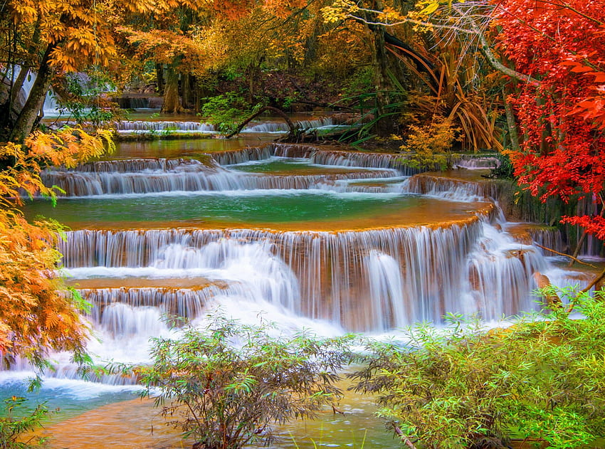 Wasserfälle: Herbstlandschaft Wasserfall Wasserfälle Natur Fluss HD-Hintergrundbild