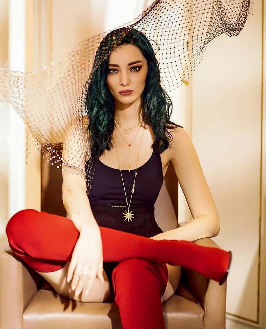 Emma Dumont 120 Of 123 Pics Hd Phone Wallpaper Pxfuel