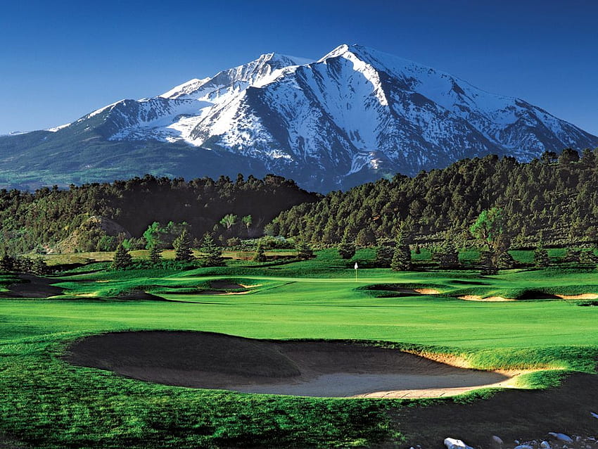 Lapangan Golf Indah: Definisi Tinggi Wallpaper HD