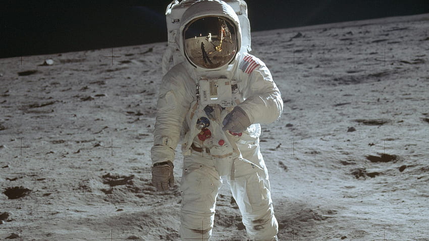Nação marca 50 anos após o 'salto gigante' da Apollo 11 na lua. Chicago News, astronauta da NASA papel de parede HD