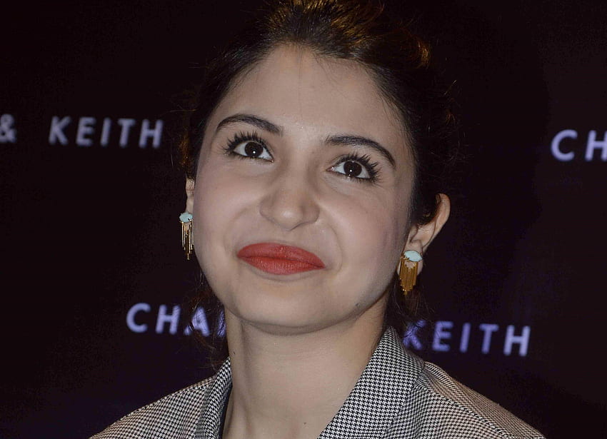 Lábios sorridentes de Anushka Sharma, rosto de Anushka Sharma papel de parede HD