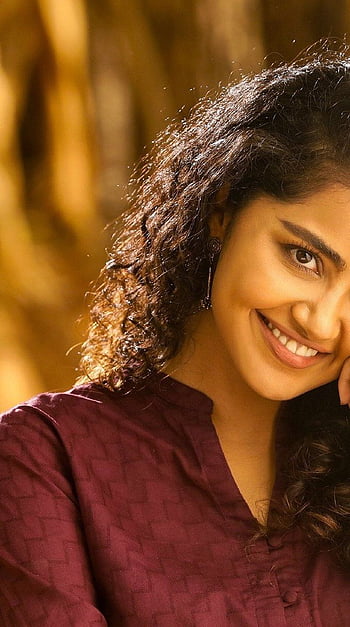 Anupama Parameswaran, Indian girl, brunette, Indian actress, HD wallpaper |  Peakpx