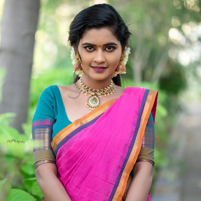 Deepa Balu, sari, joint HD phone wallpaper | Pxfuel
